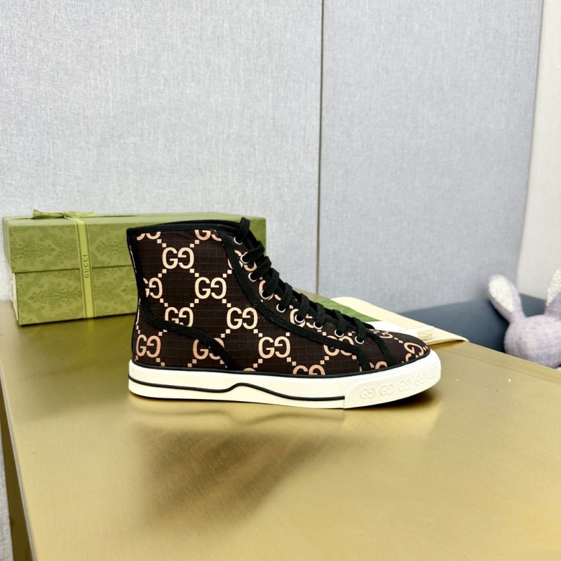 G*u*i casual shoes